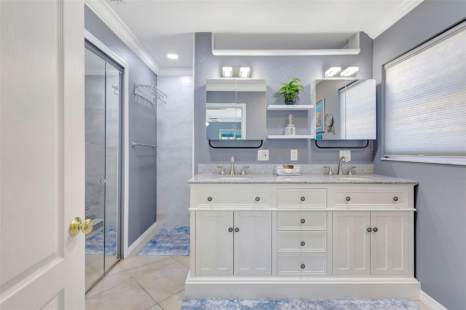 Image 27 of 64 For 4216 Royal Palm Drive