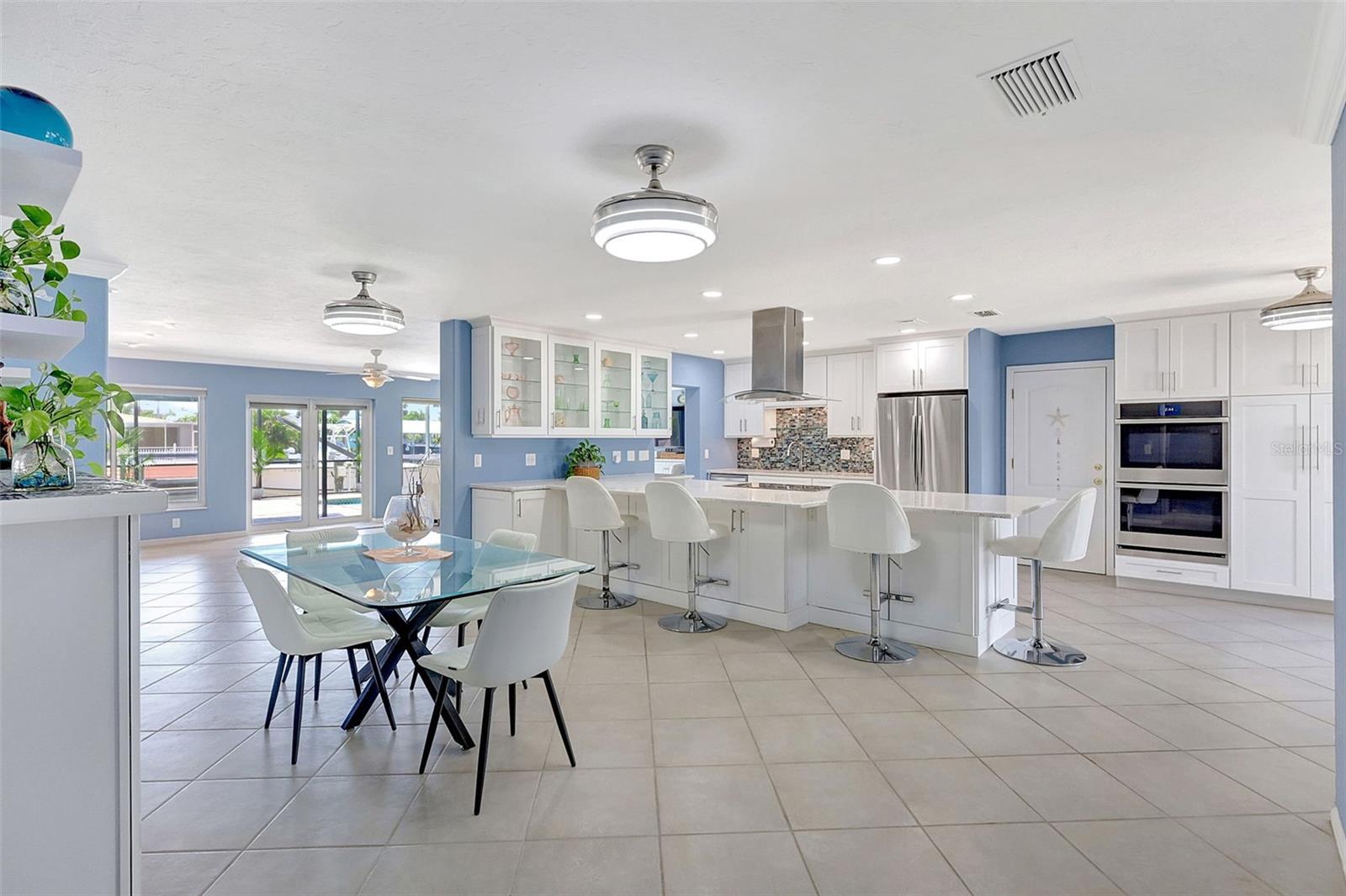 Image 3 of 64 For 4216 Royal Palm Drive
