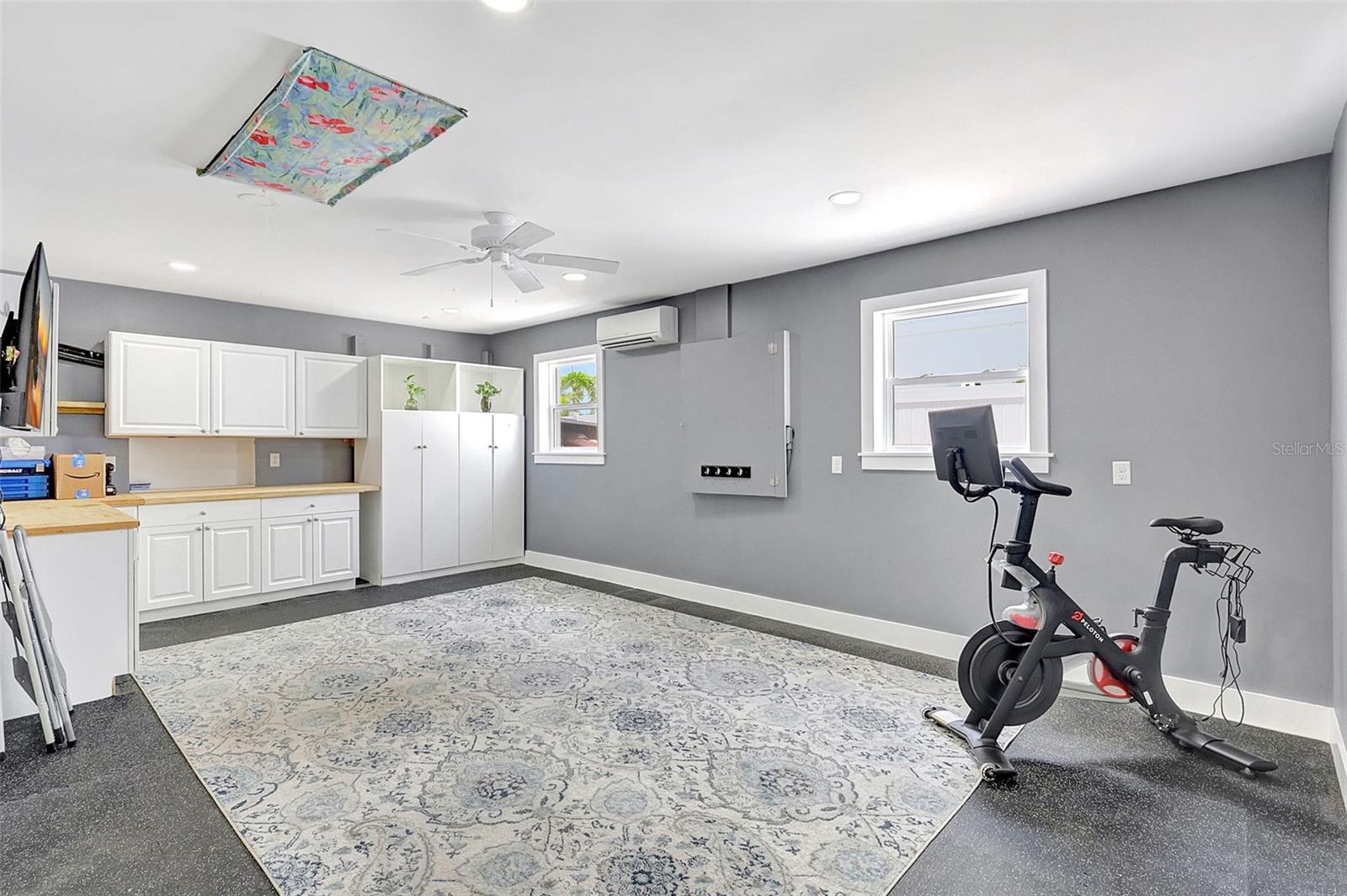 Image 30 of 64 For 4216 Royal Palm Drive