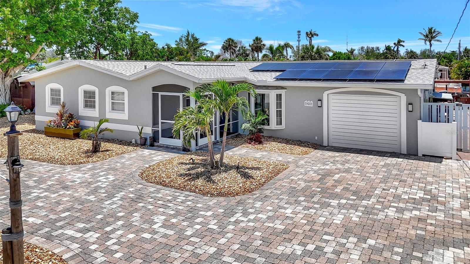 Image 51 of 64 For 4216 Royal Palm Drive
