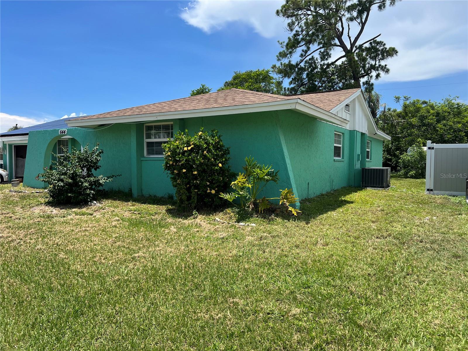 Image 2 of 18 For 644 Erroll Street