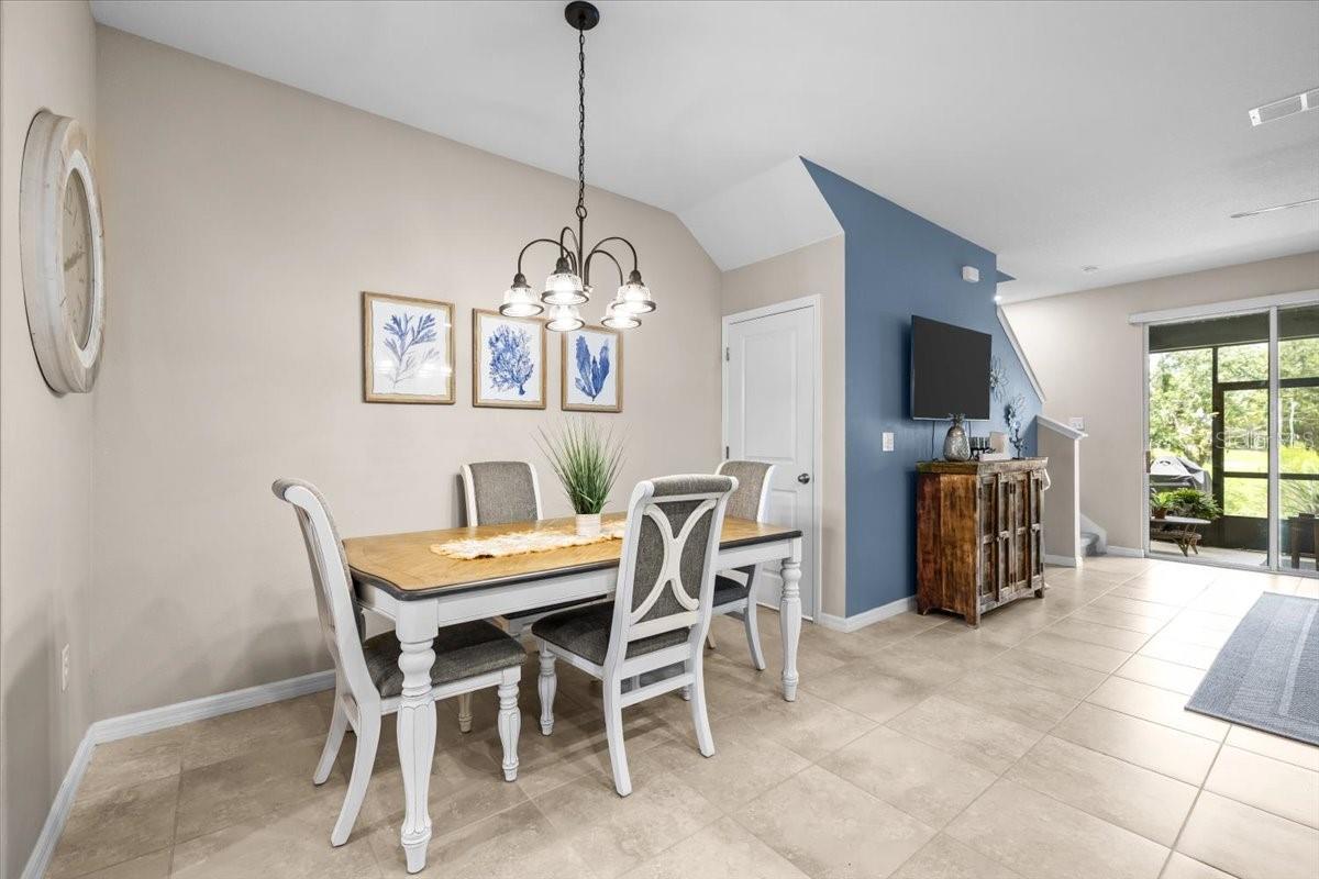Image 16 of 49 For 8641 Daydream Street
