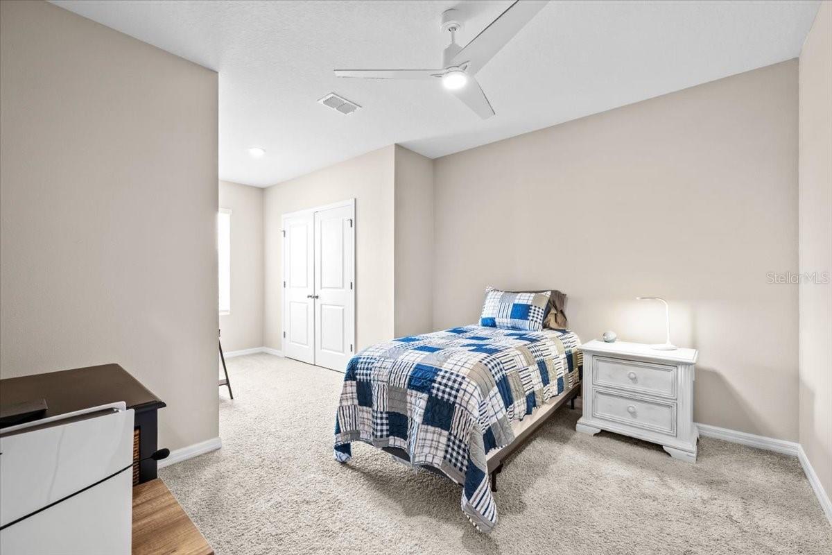 Image 41 of 49 For 8641 Daydream Street