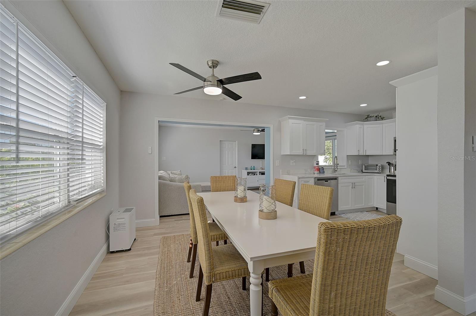Image 11 of 44 For 1514 32nd Street W