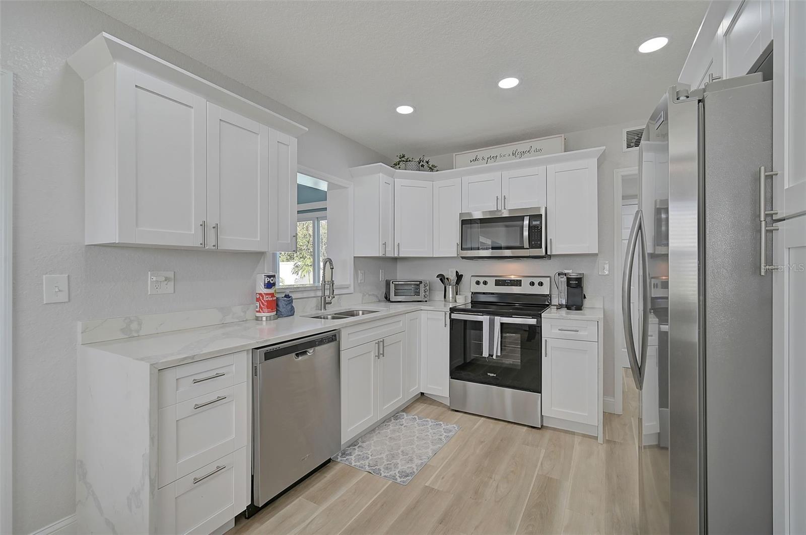 Image 14 of 44 For 1514 32nd Street W