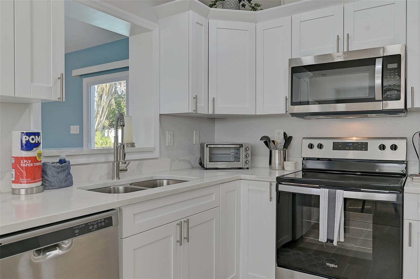 Image 17 of 44 For 1514 32nd Street W