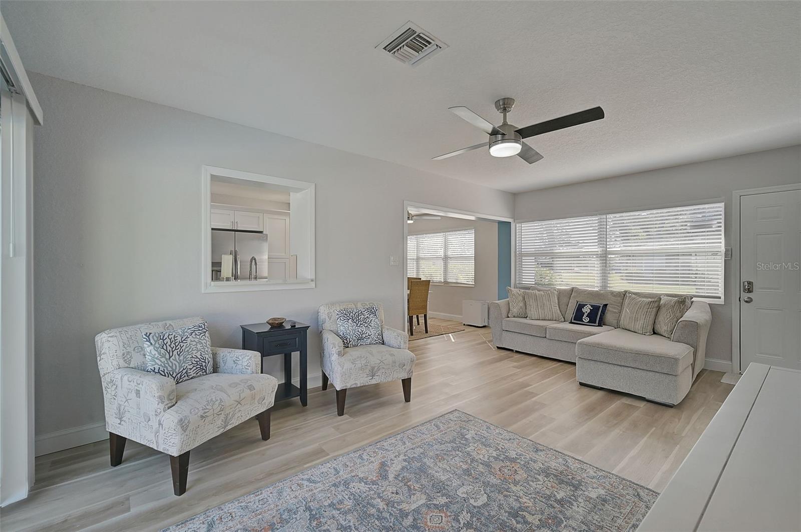 Image 21 of 44 For 1514 32nd Street W