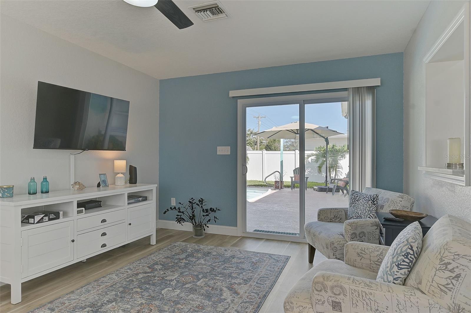 Image 22 of 44 For 1514 32nd Street W