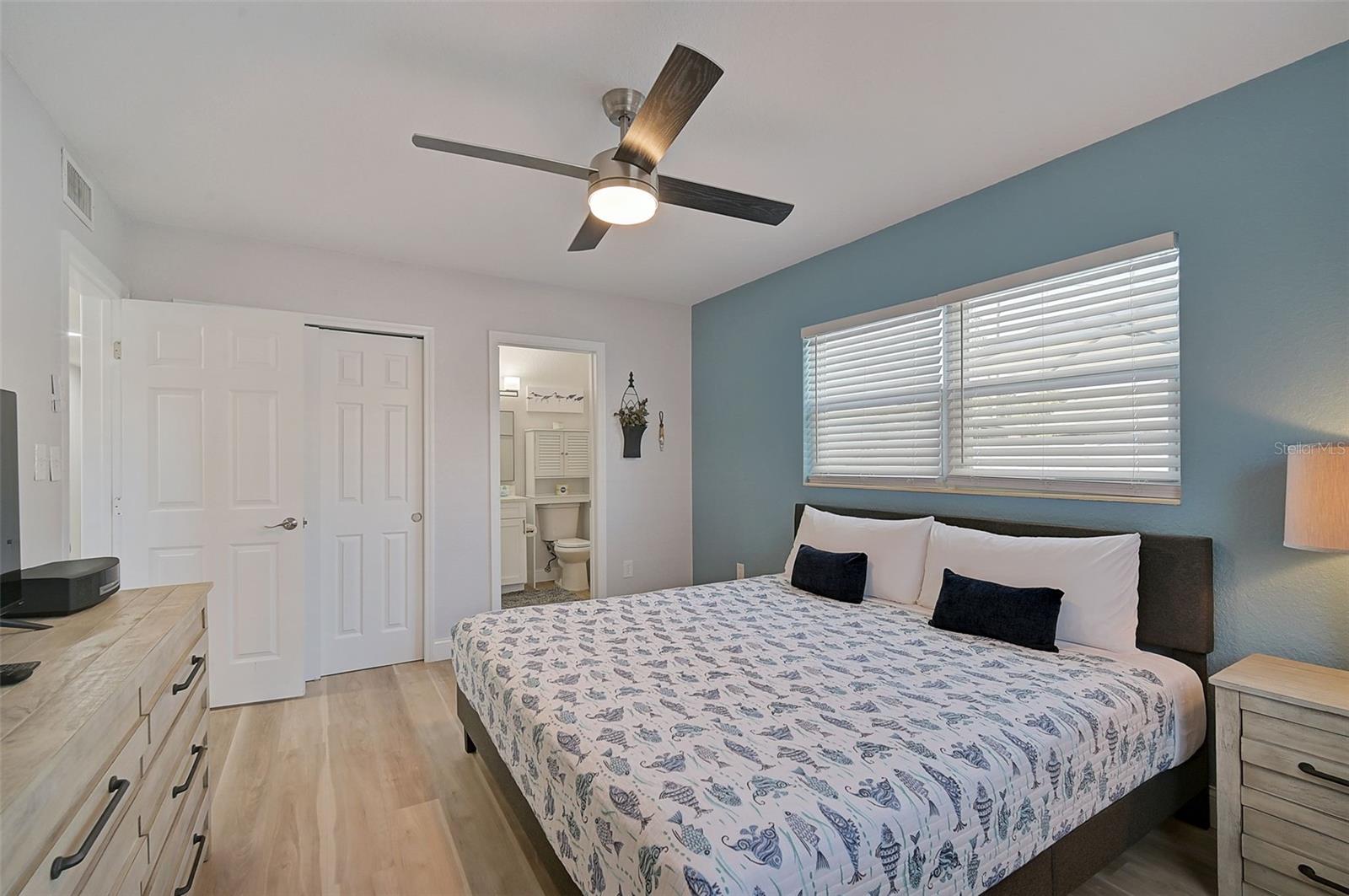 Image 31 of 44 For 1514 32nd Street W