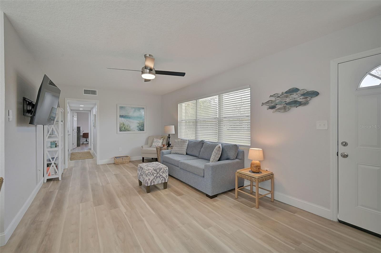 Image 6 of 44 For 1514 32nd Street W