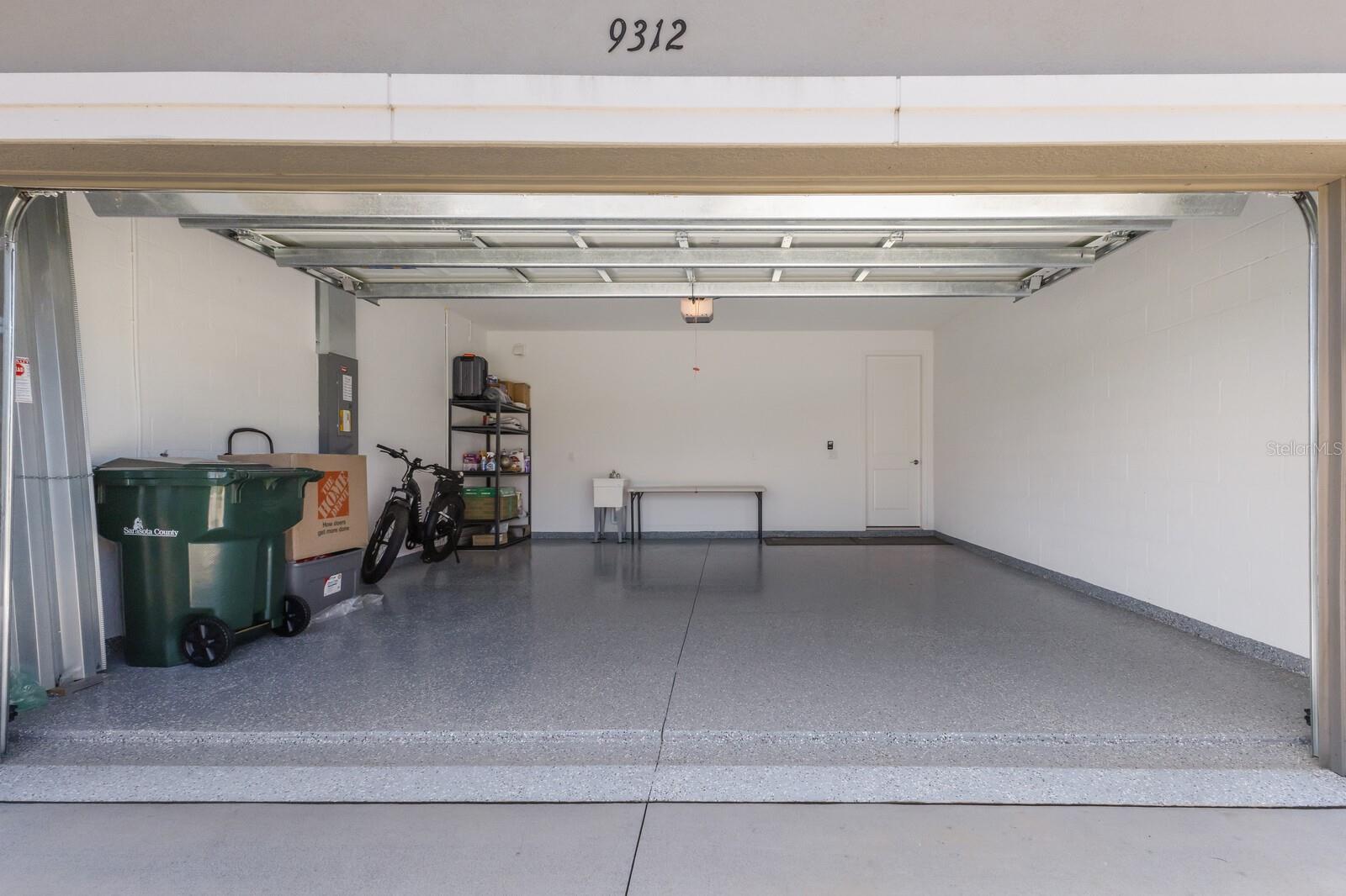 Image 31 of 93 For 9312 Tequila Sunrise Drive