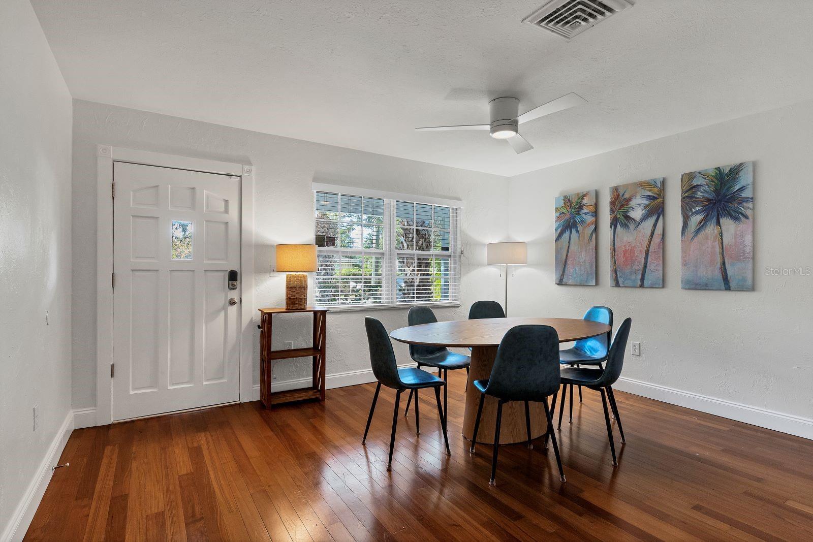 Image 11 of 33 For 2469 Waldemere Street