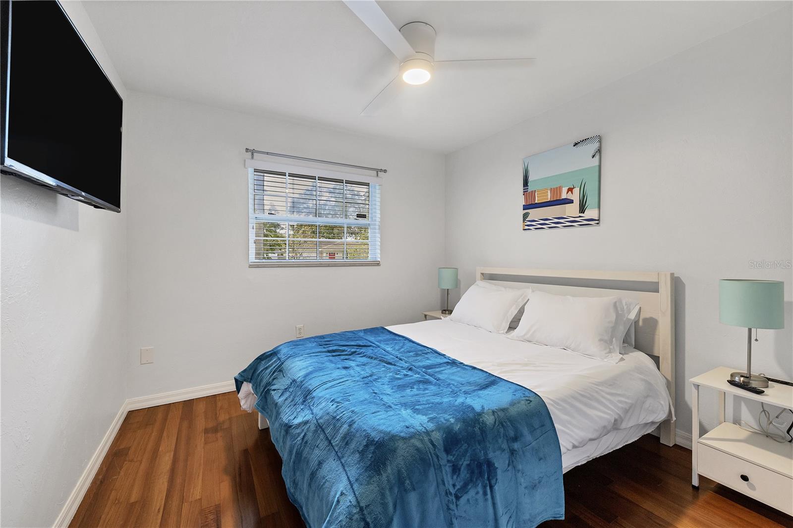 Image 22 of 33 For 2469 Waldemere Street