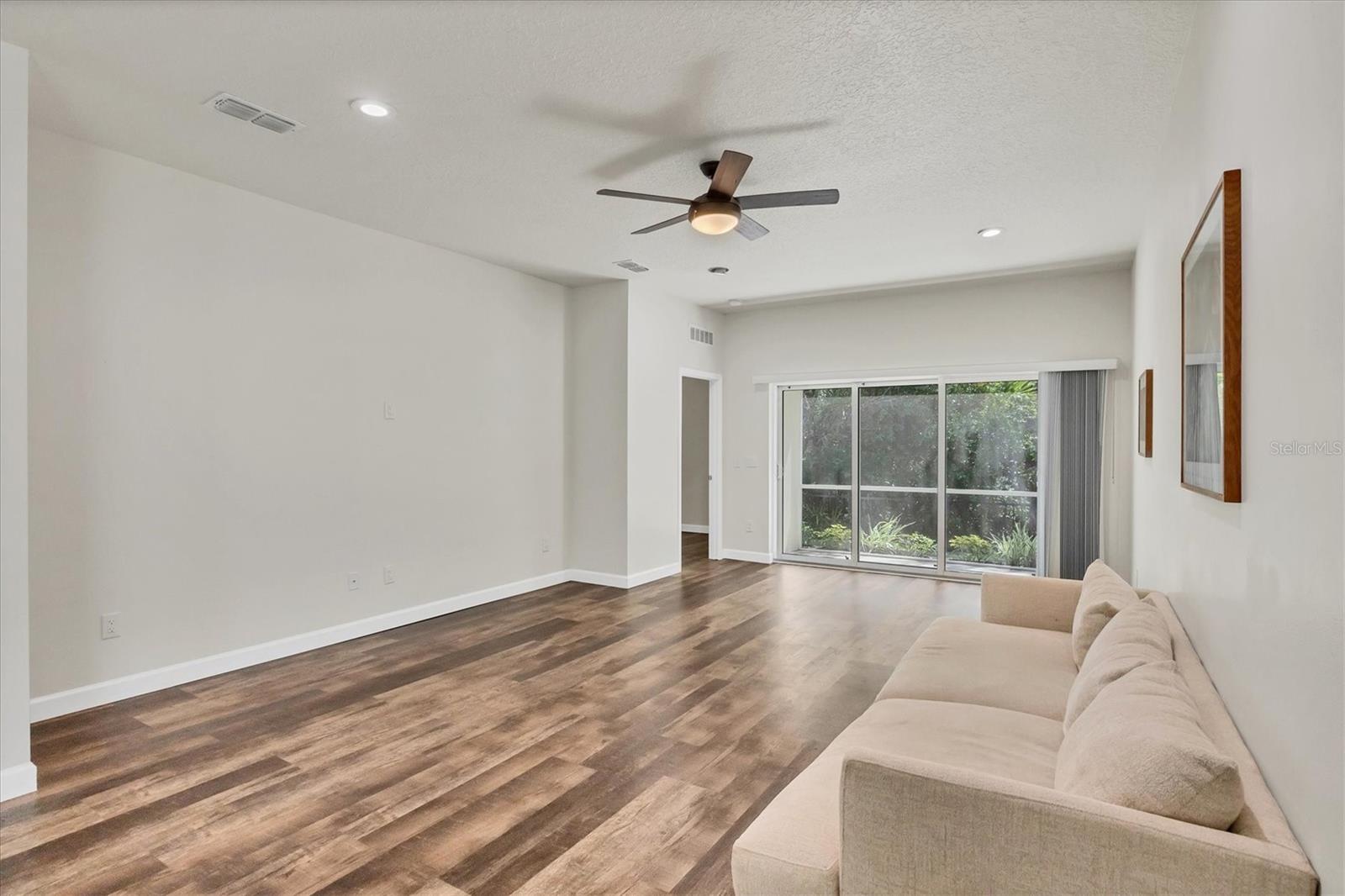 Image 4 of 30 For 1782 White Orchid Court