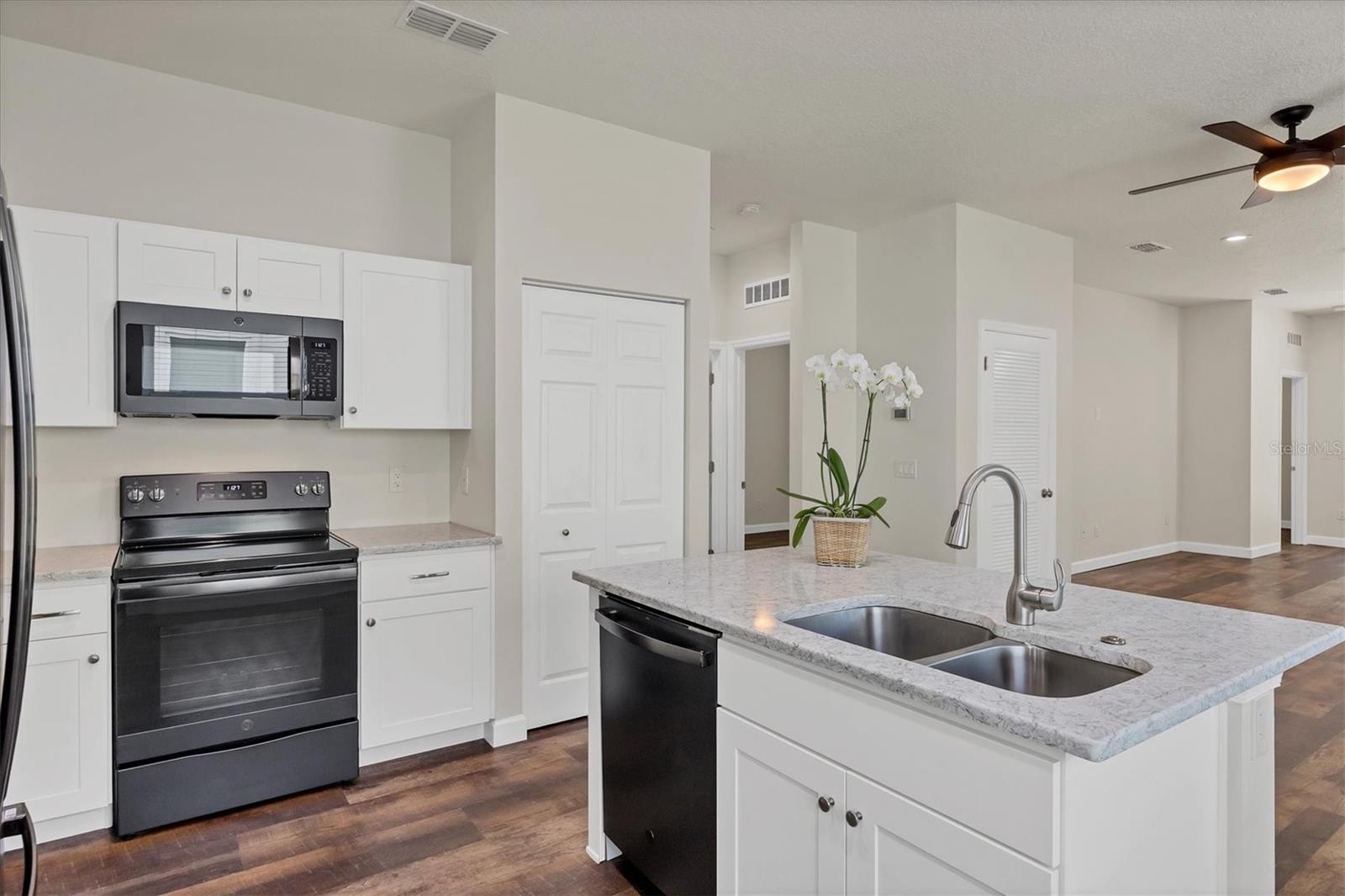 Image 9 of 30 For 1782 White Orchid Court