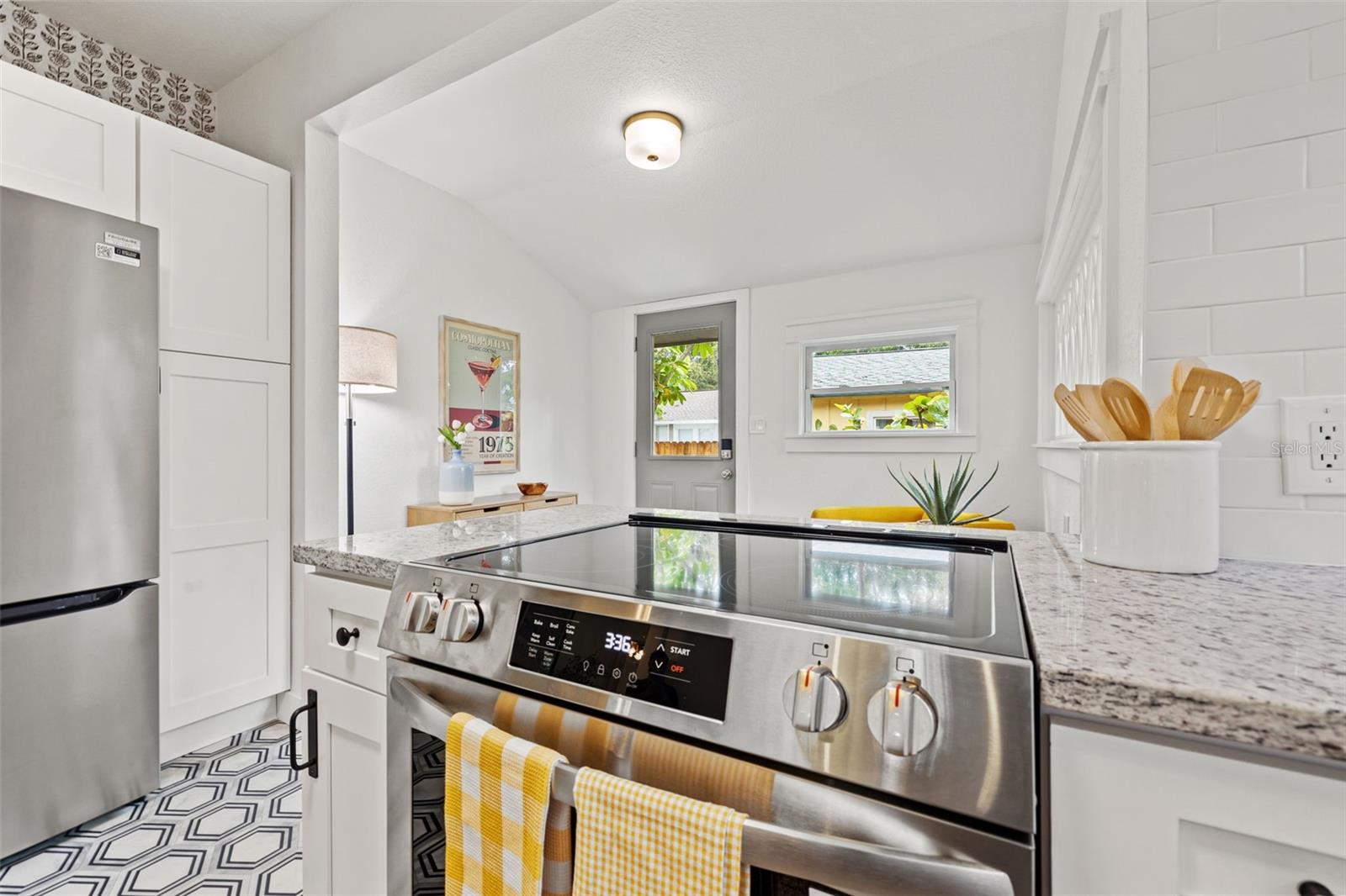 Image 19 of 51 For 608 28th Street N