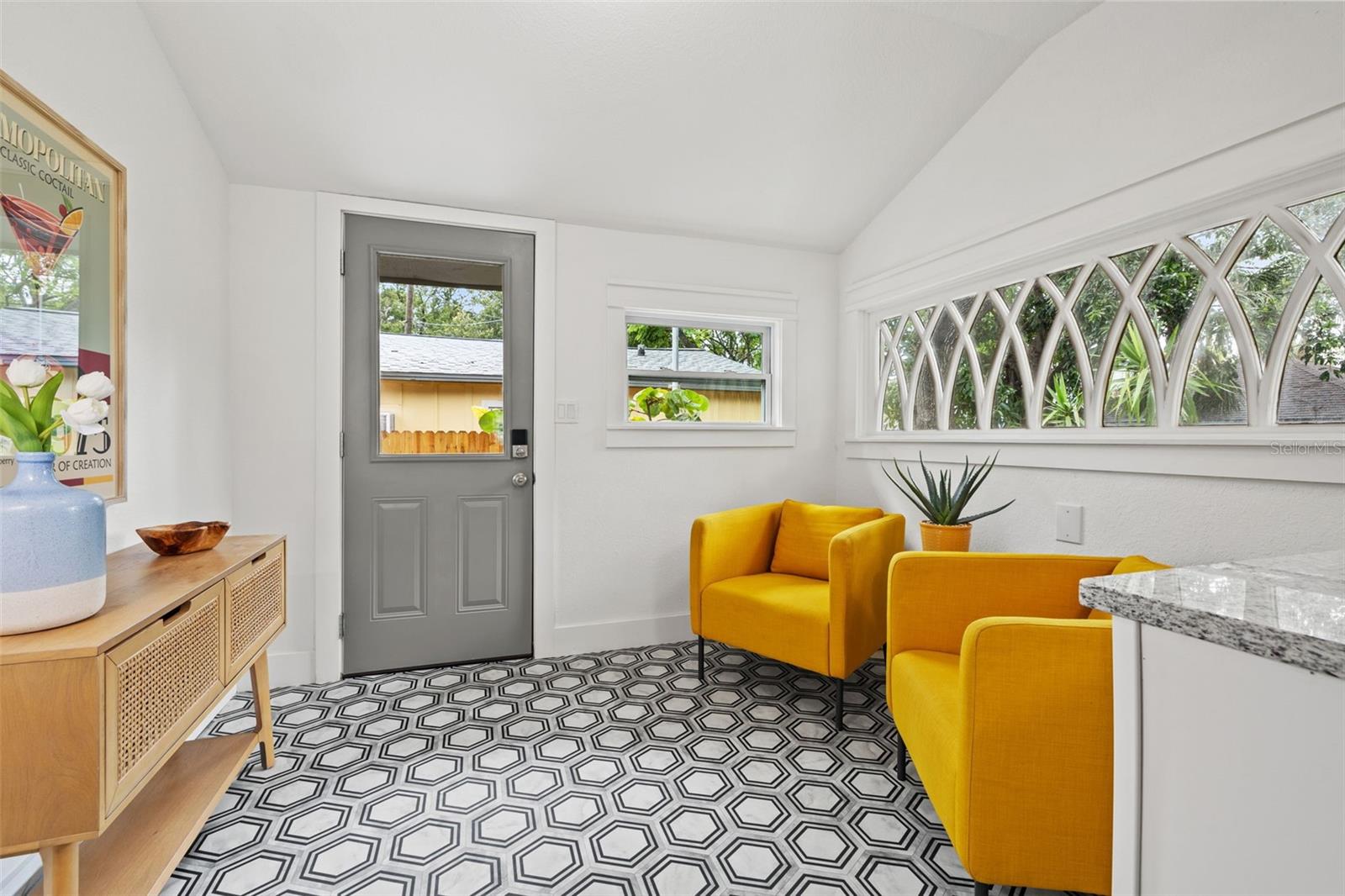 Image 20 of 51 For 608 28th Street N
