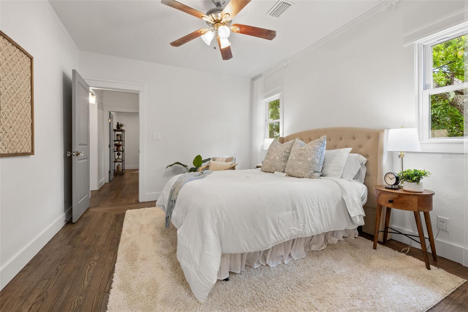 Image 23 of 51 For 608 28th Street N