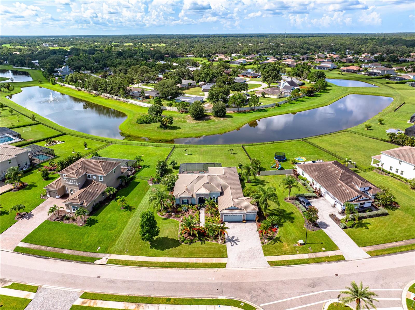 Image 6 of 35 For 4777 Vasca Drive