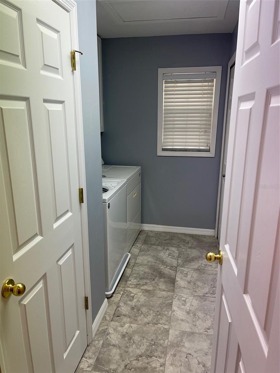 Image 11 of 15 For 6412 Rosefinch Court 201