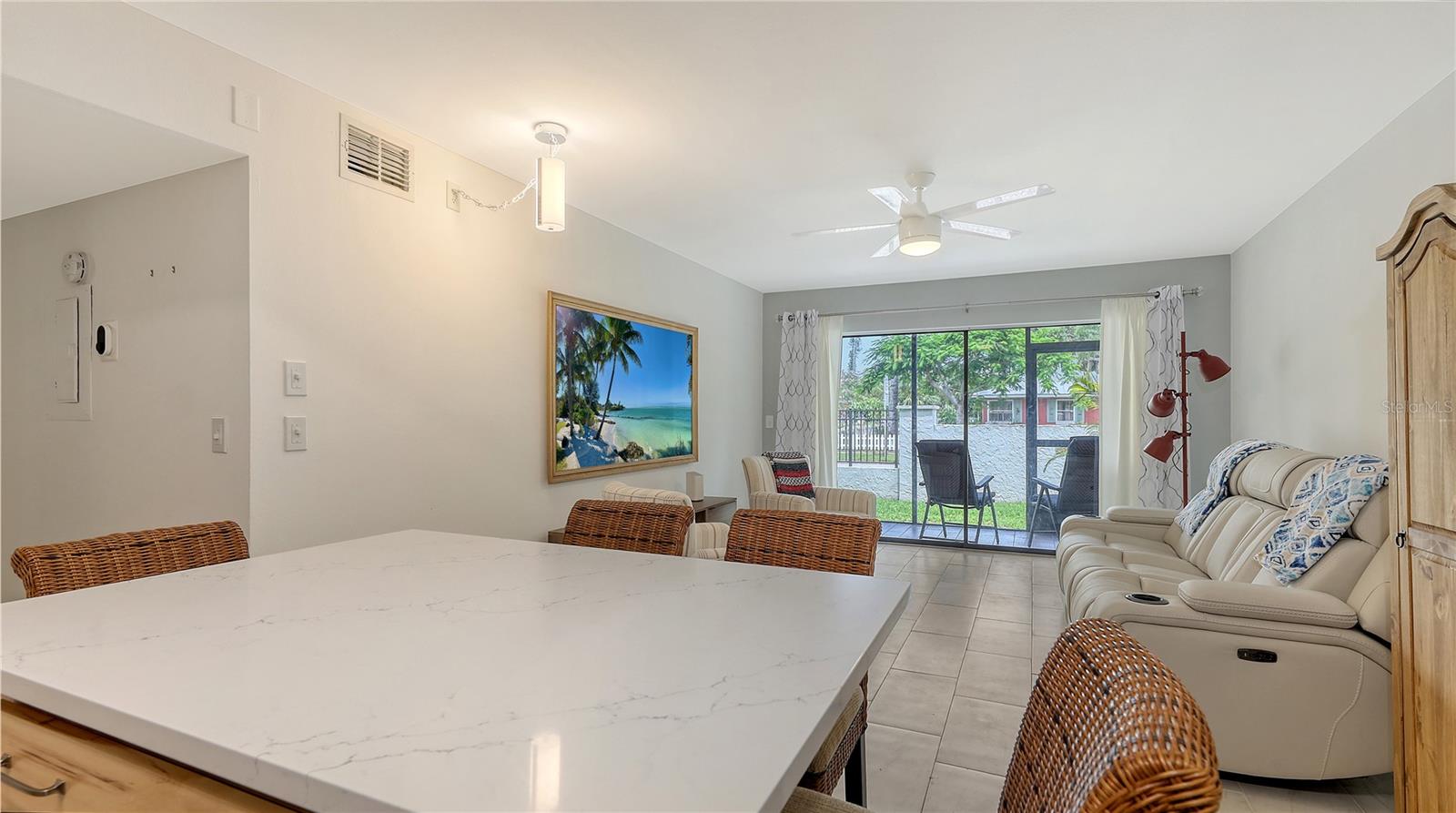 Image 13 of 40 For 631 Orange Avenue 107