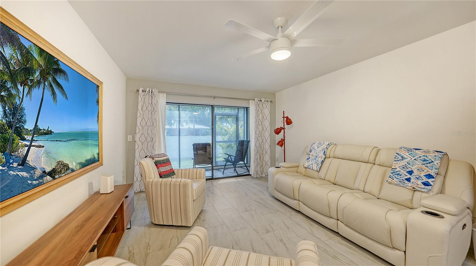 Image 5 of 40 For 631 Orange Avenue 107