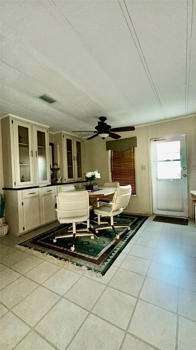 Image 8 of 15 For 4207 13th Street E