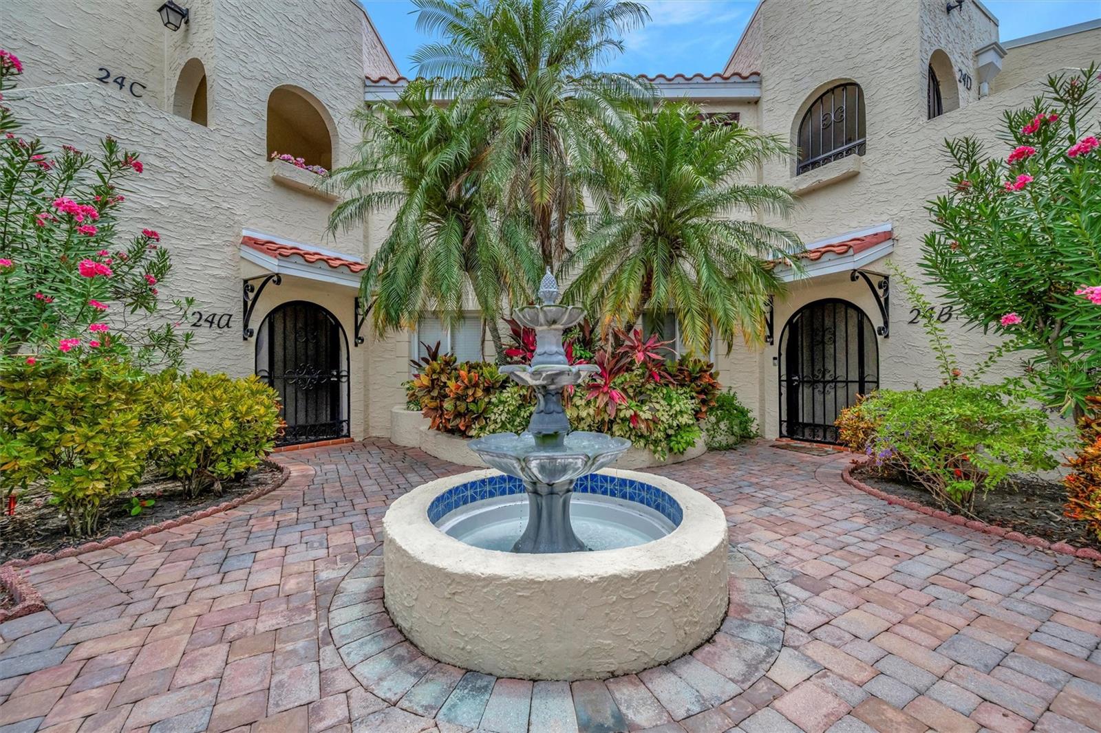 Image 36 of 48 For 6101 34th Street W 24c