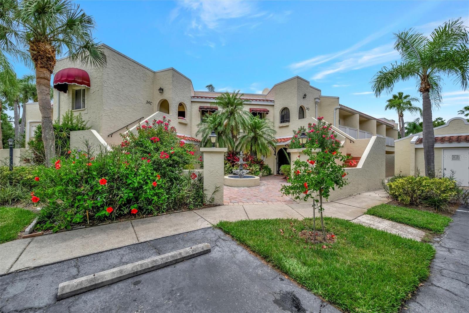 Image 37 of 48 For 6101 34th Street W 24c