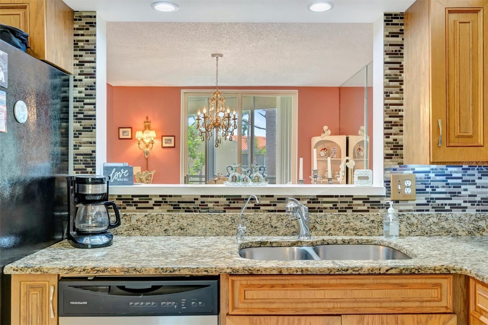 Image 7 of 48 For 6101 34th Street W 24c