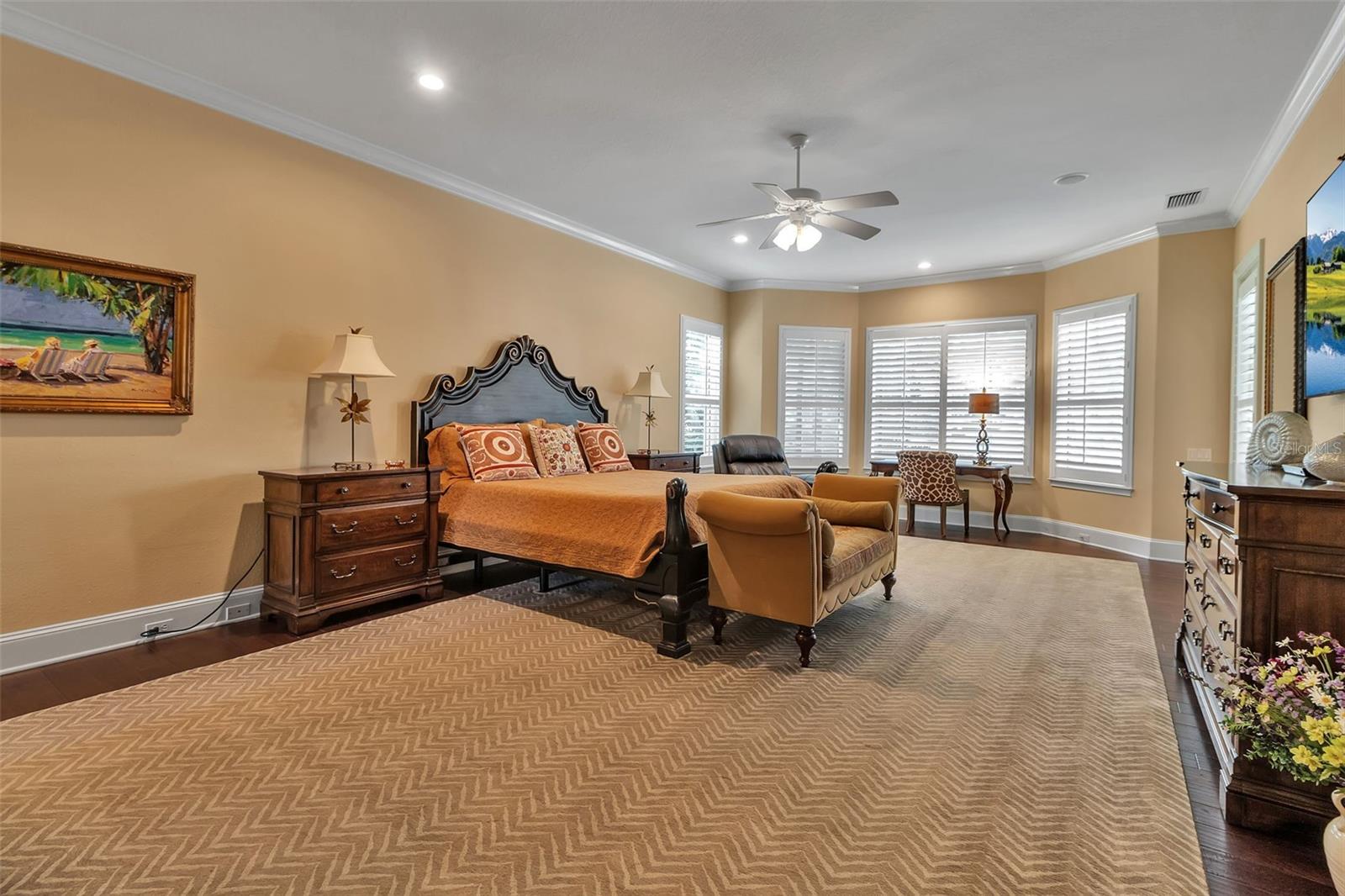 Image 36 of 100 For 478 Oriskany Court