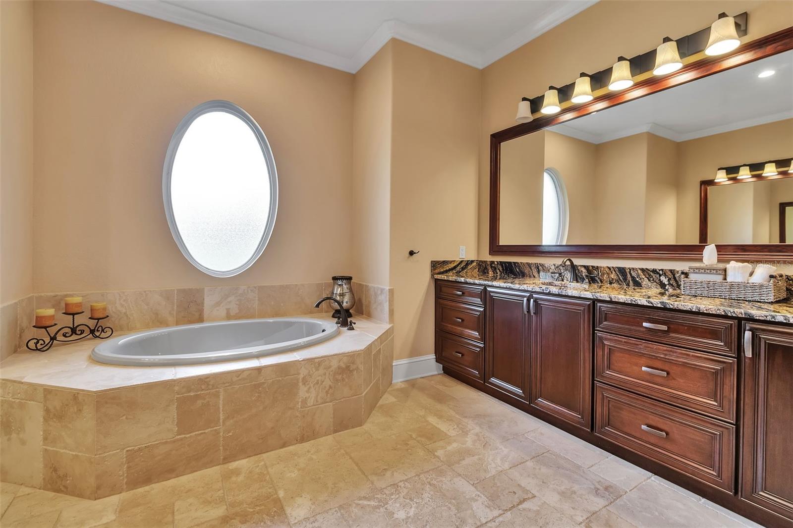 Image 39 of 100 For 478 Oriskany Court