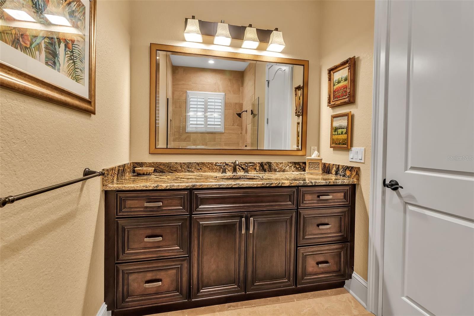 Image 48 of 100 For 478 Oriskany Court