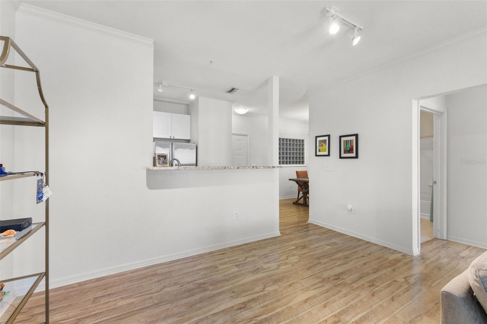 Image 11 of 45 For 4221 Spruce Street 1326