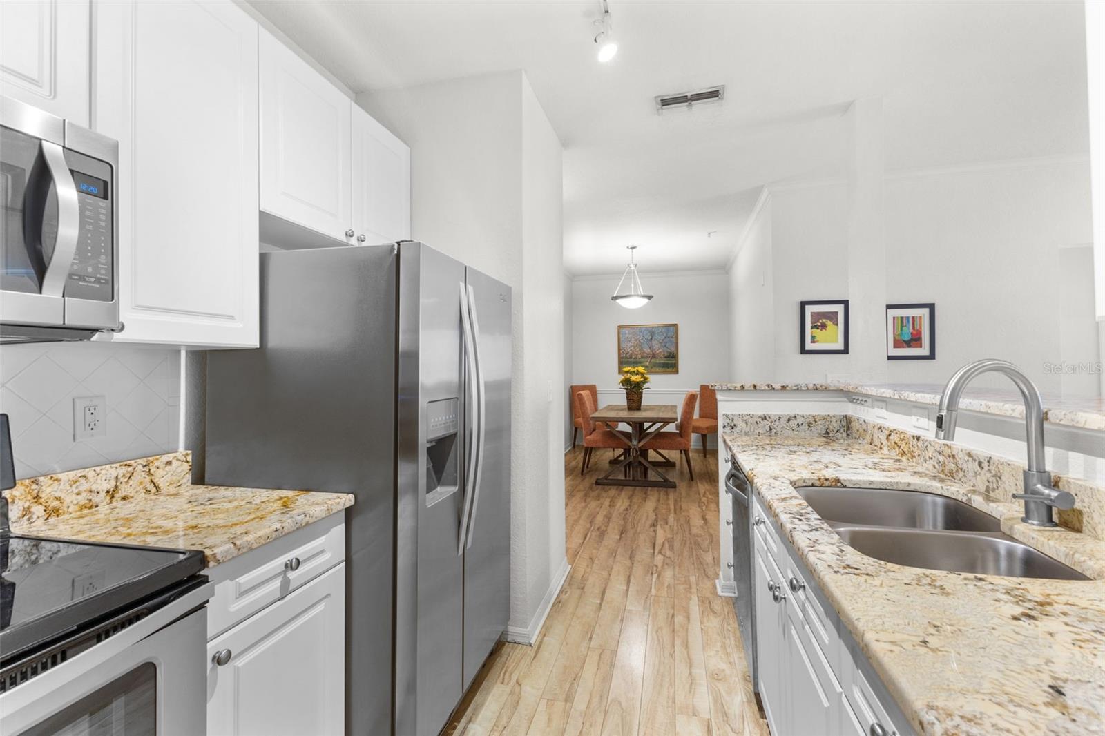 Image 14 of 45 For 4221 Spruce Street 1326