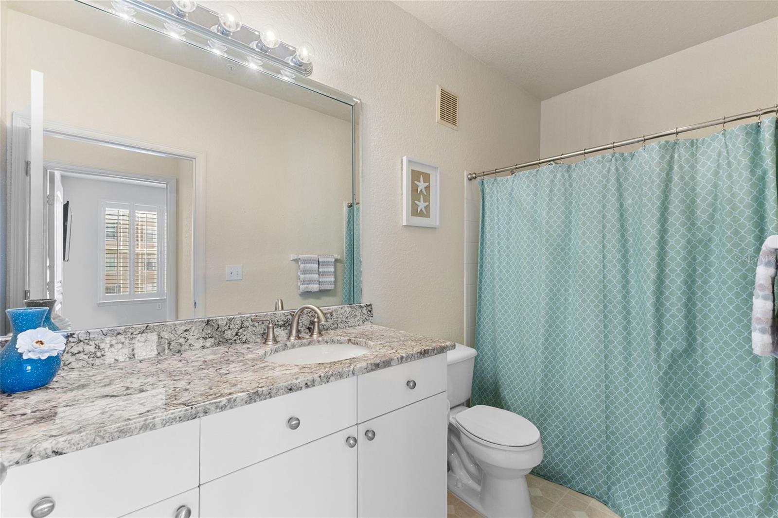 Image 31 of 45 For 4221 Spruce Street 1326