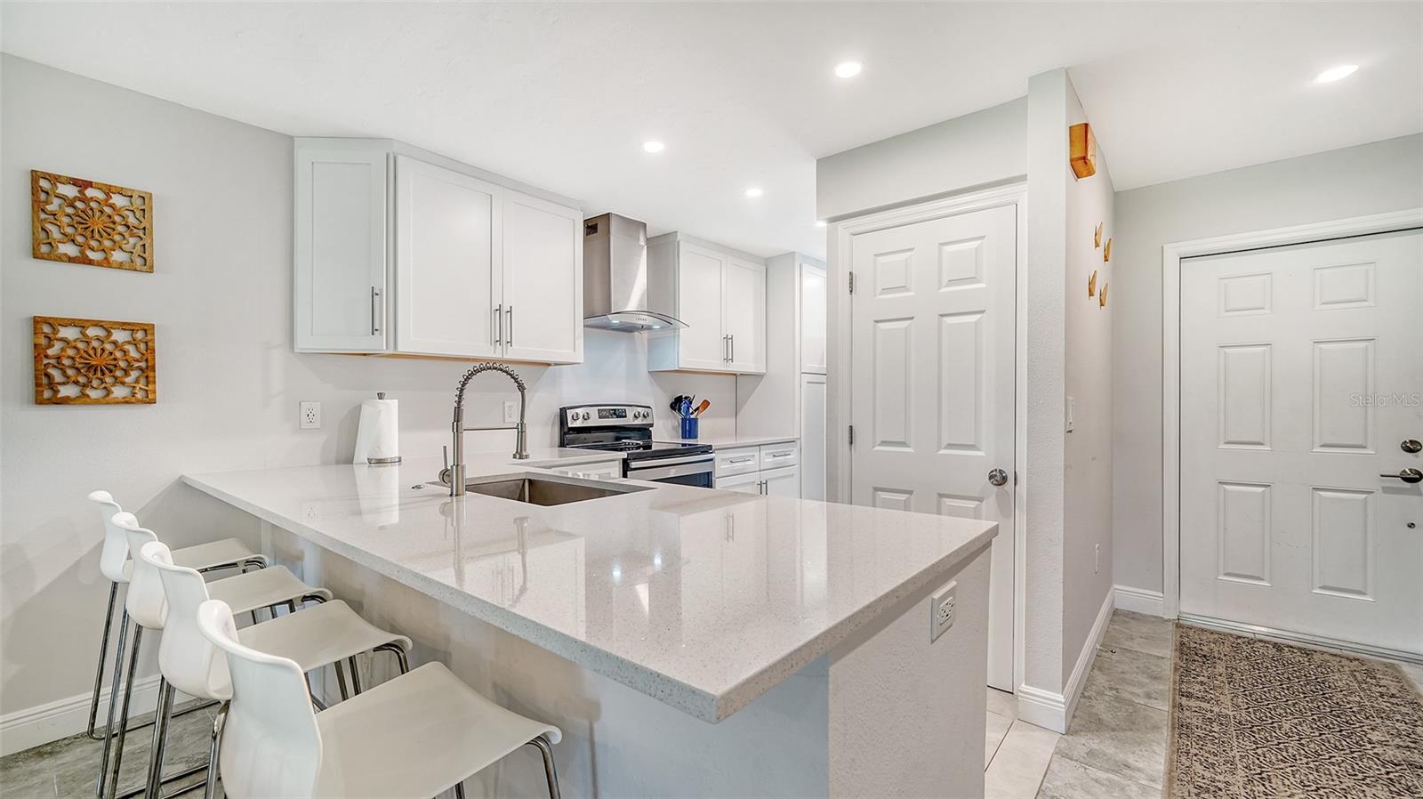 Image 17 of 69 For 7820 Palm Aire Lane