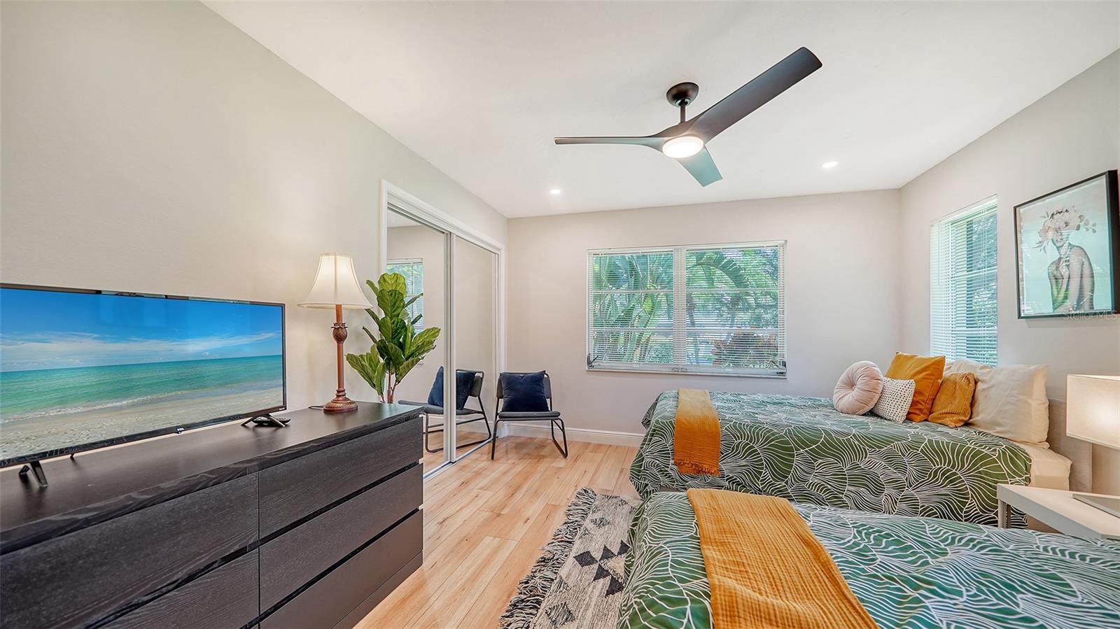 Image 31 of 69 For 7820 Palm Aire Lane