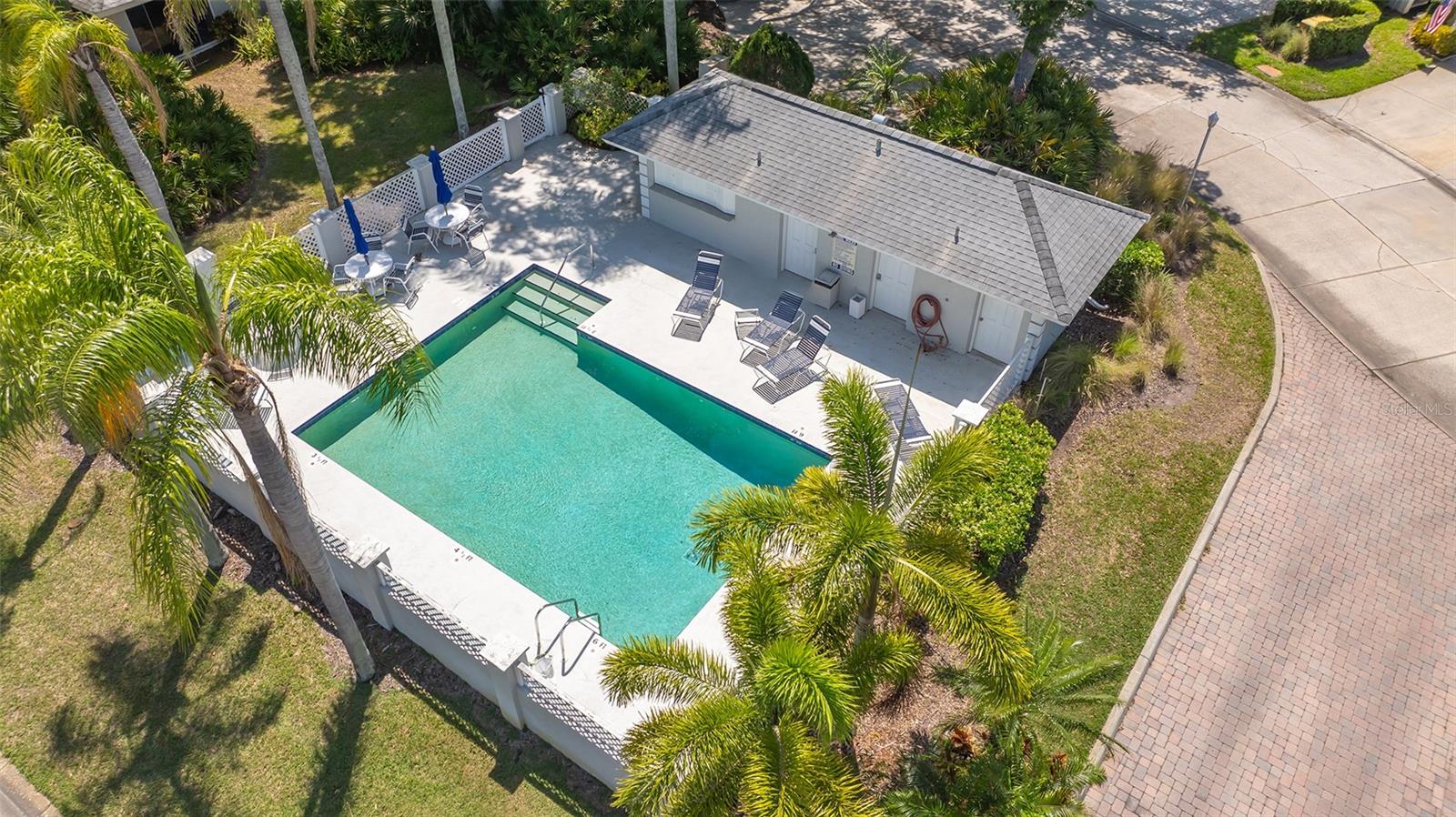 Image 40 of 69 For 7820 Palm Aire Lane
