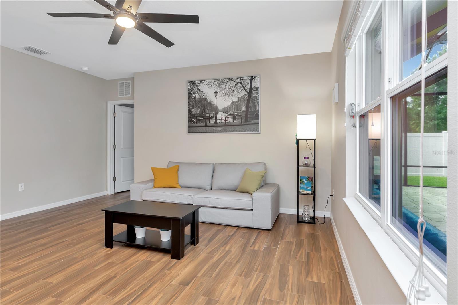 Image 24 of 89 For 271 Tierra Verde Way