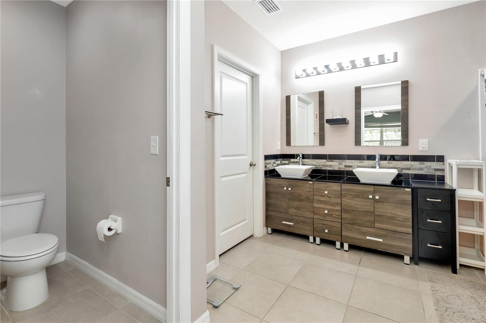 Image 34 of 89 For 271 Tierra Verde Way