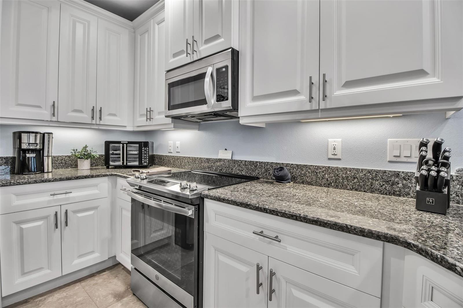 Image 8 of 30 For 7920 34th Avenue W 202