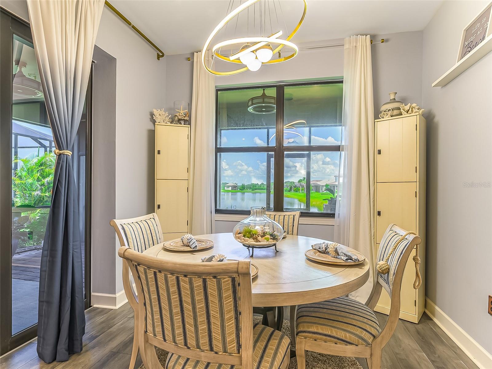 Image 12 of 83 For 7683 Summerland Cove