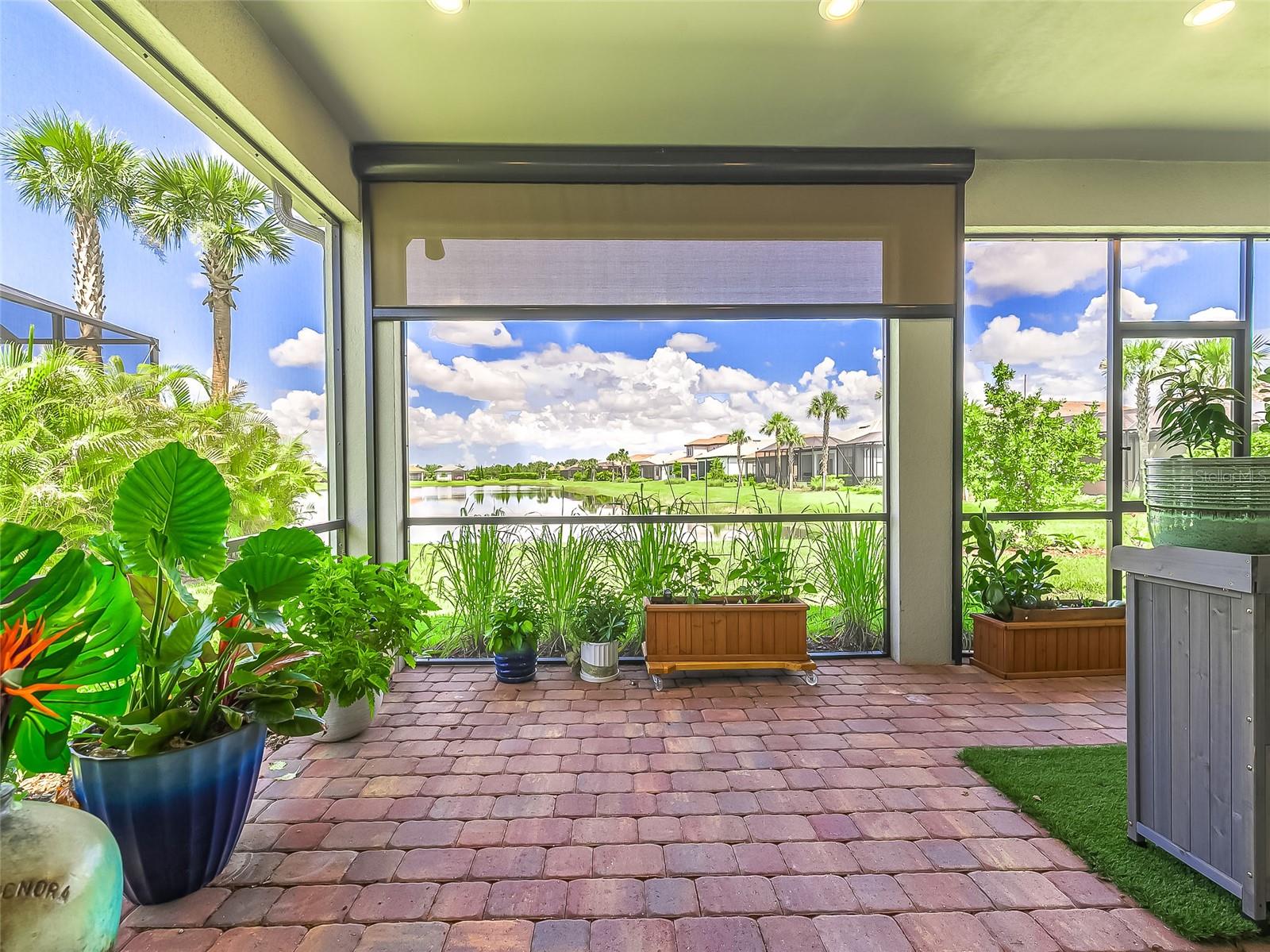 Image 15 of 83 For 7683 Summerland Cove