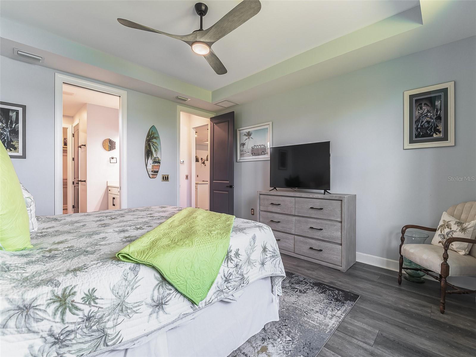 Image 22 of 83 For 7683 Summerland Cove