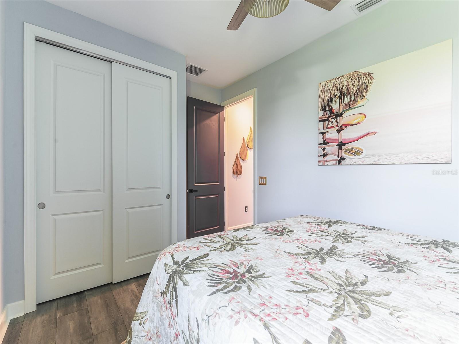 Image 30 of 83 For 7683 Summerland Cove
