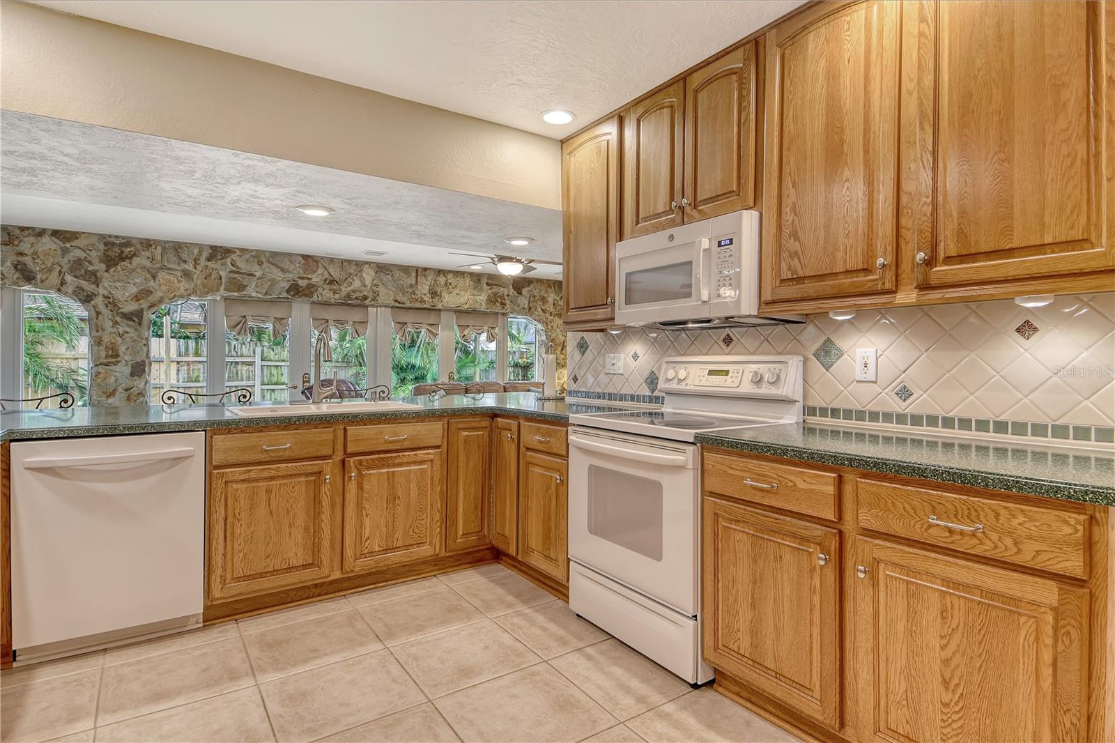 Image 18 of 55 For 6303 3rd Avenue Nw