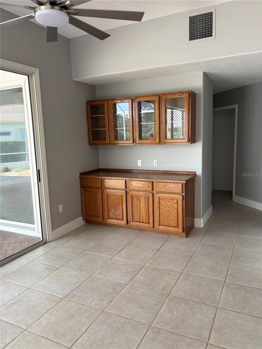 Image 7 of 9 For 2957 Wilderness Boulevard E
