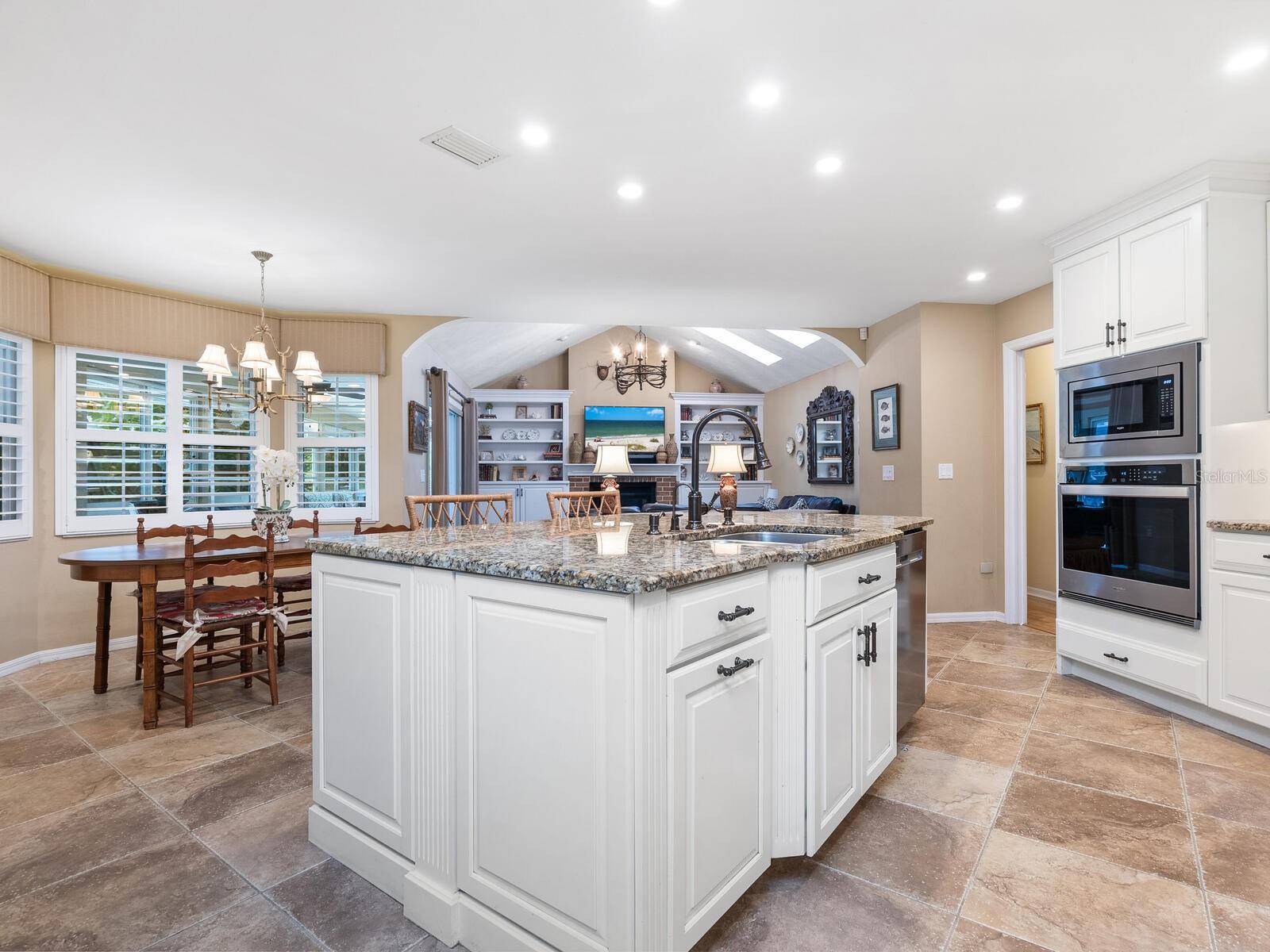 Image 12 of 66 For 1773 Oak Lakes Drive