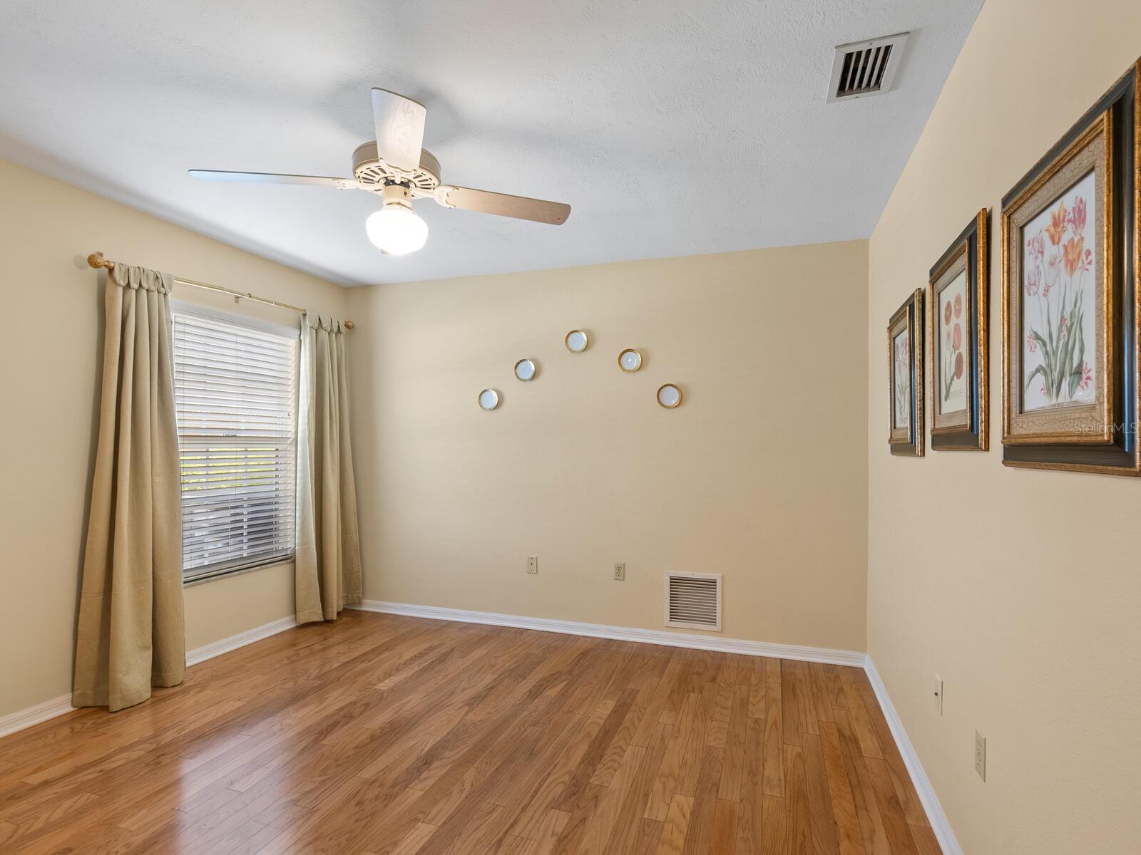 Image 31 of 66 For 1773 Oak Lakes Drive